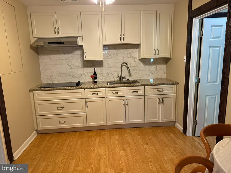 417 Wingate Rd — Photo 12
