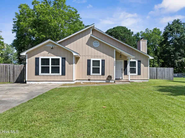 509 Fox Run Road, Jacksonville, NC 28546