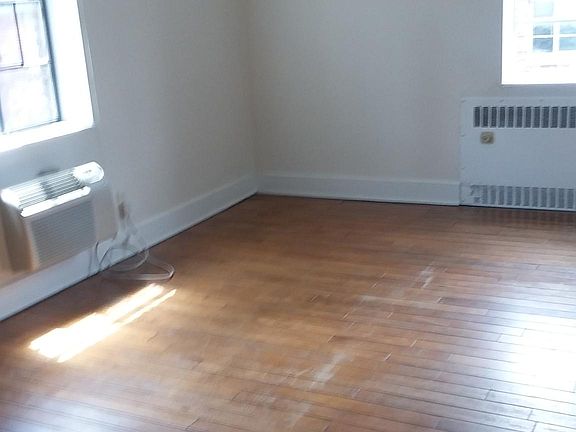 5th image of 12 Lexington Ave APT 2B