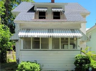 48 Garnet St, Rochester, NY 14609