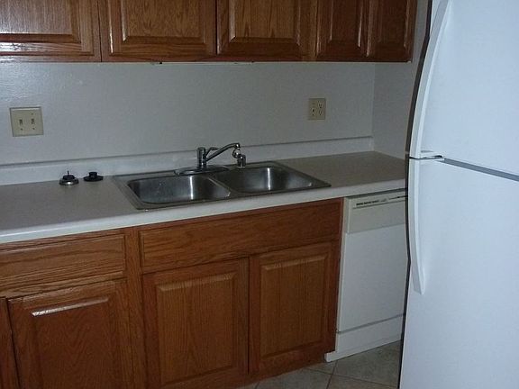3rd image of N111W15831 Vienna Ct #7