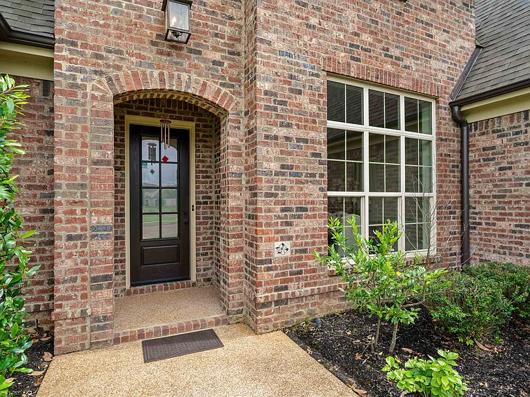 4513 W Chestnut Hill Dr — Photo 2
