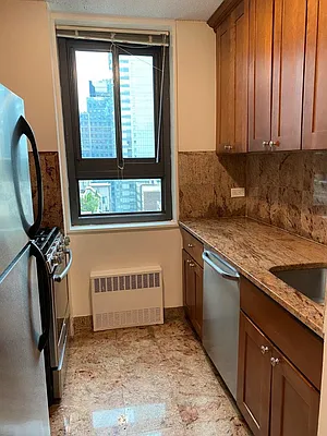 Rented by Realty Group International | media 5