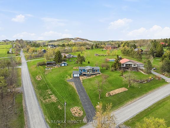 5th image of 2 Skiview Dr