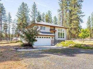 17105 N Wylie Dr, Nine Mile Falls, WA 99026