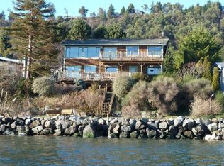 25830 Gold Beach Dr SW, Vashon, WA 98070