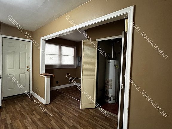 3rd image of 3009 Menominee Ave