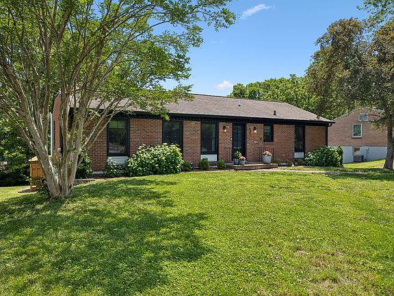 3rd image of 535 Richmar Dr