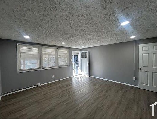 1st image of 401 Caledonia Ave