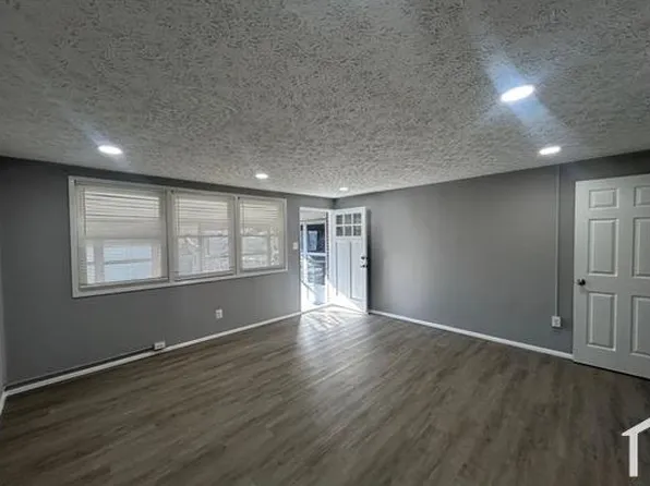 401 Caledonia Ave, Baltimore, MD 21227