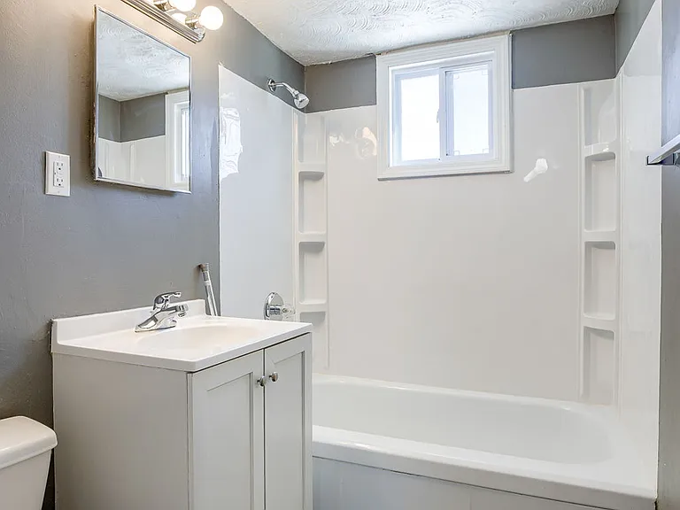 1015 N 47th Ave #8 — Photo 12