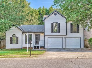 2510 Planters Cove Cir, Lawrenceville, GA 30044