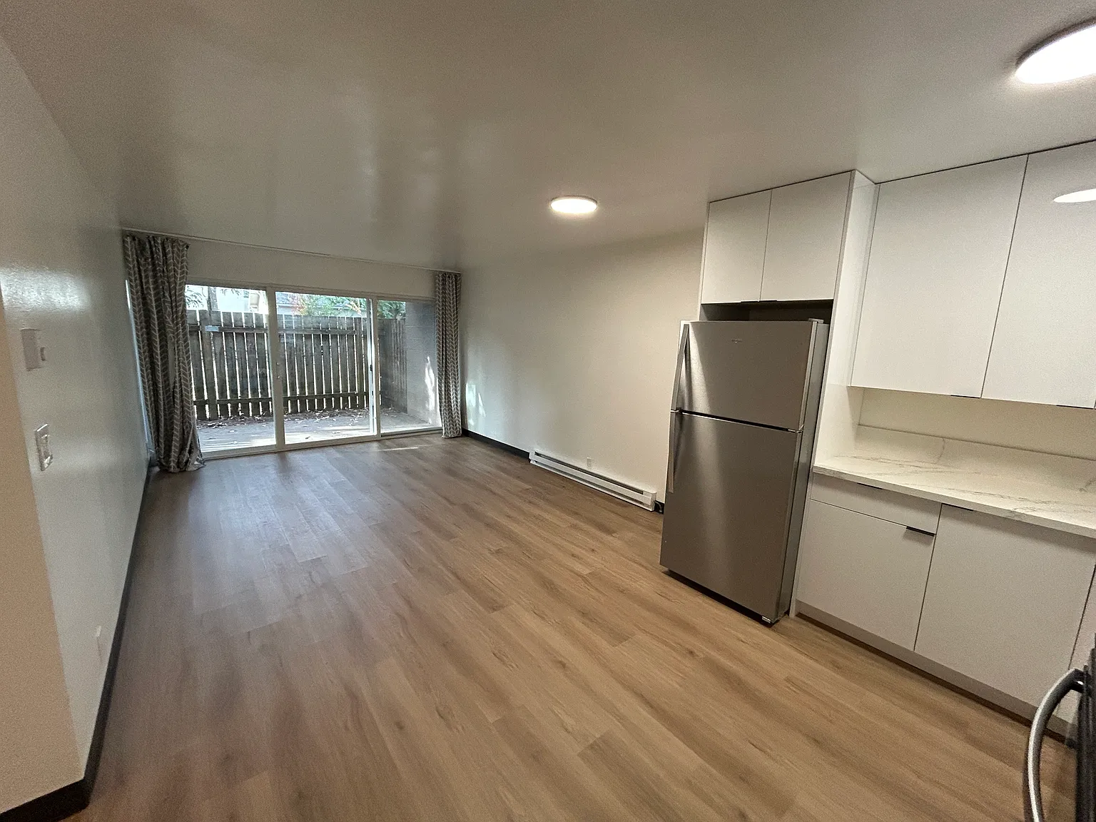 1 bed, 650 sqft, $900 — Photo 4