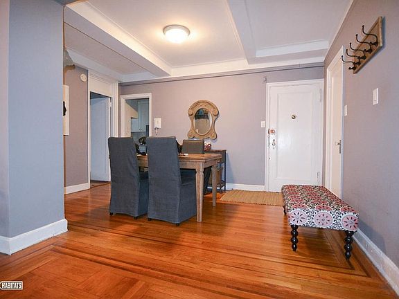 3rd image of 201 W 77th St APT 2E