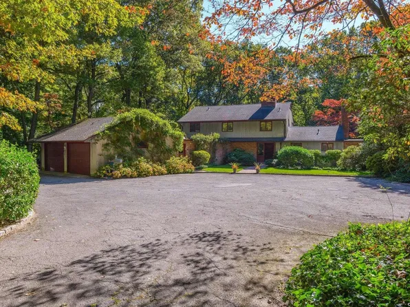 1792 Route 106, Muttontown, NY 11791