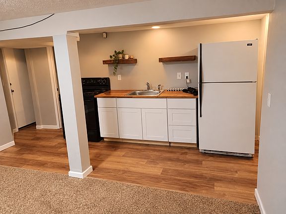 2nd image of 4325 NE 115th Ave #Basement