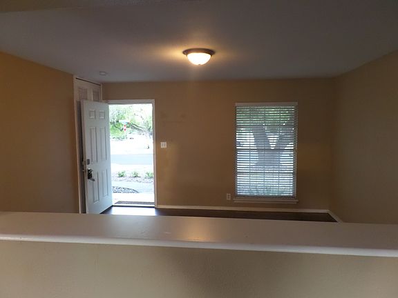 3rd image of 10915 Putman Farm St