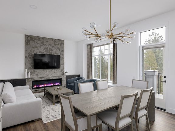 5th image of 3552 Victoria Dr #95
