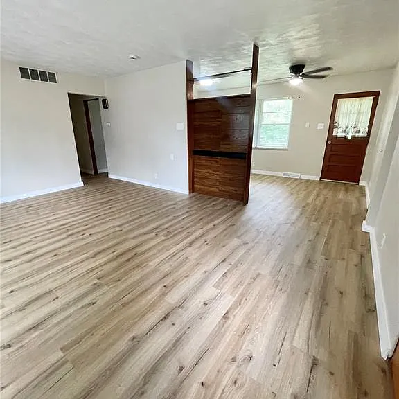 5 Meckfessel Dr — Photo 5