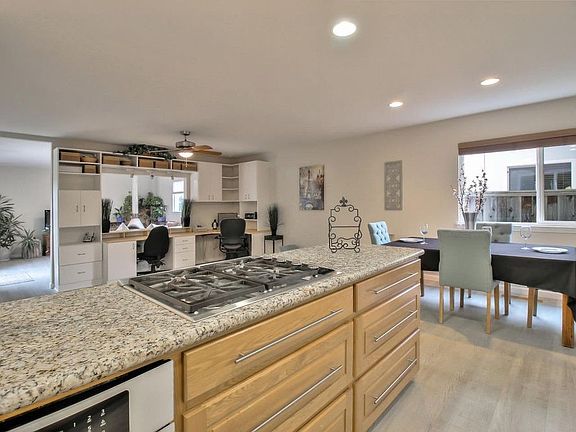 3rd image of 1058 Redmond Ave