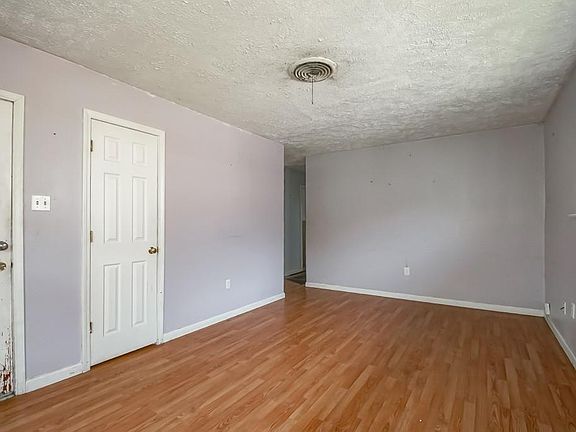 4th image of 4108 Kawanee Ave