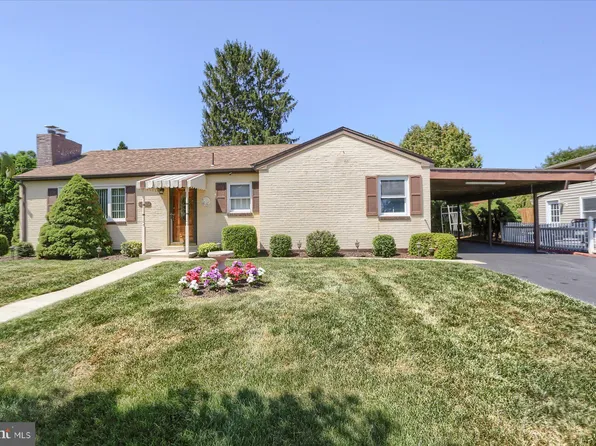 5108 Ridgeview Dr, Harrisburg, PA 17112