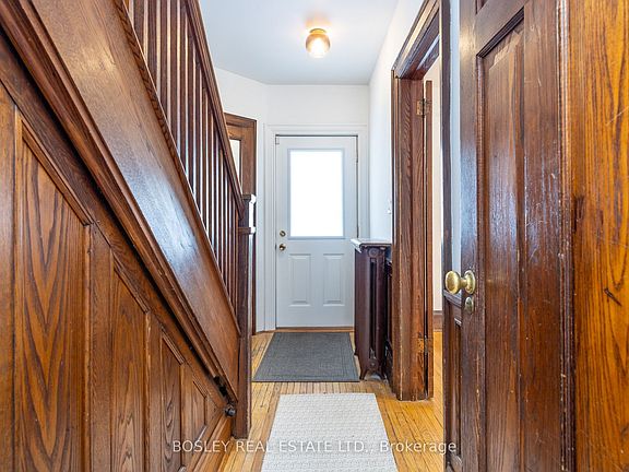 4th image of 88 Manor Rd E