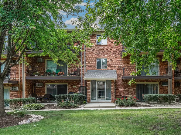 5330 Waterbury Ln APT 1101A, Crestwood, IL 60445