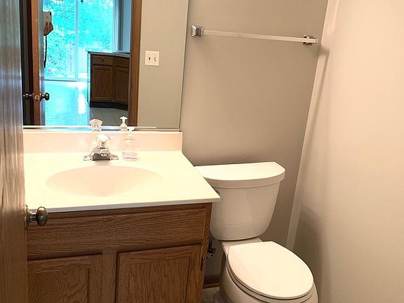 5th image of 1175 Orleans Dr