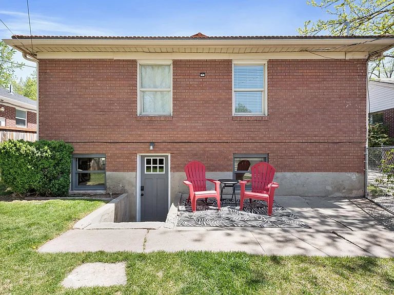 2242 S Texas St #B — Photo 11