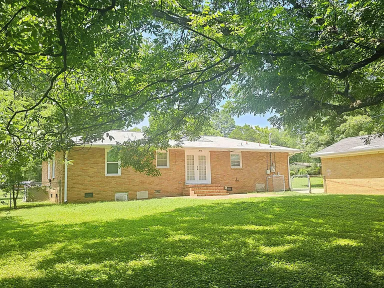 3725 Broadmor Rd NW — Photo 27