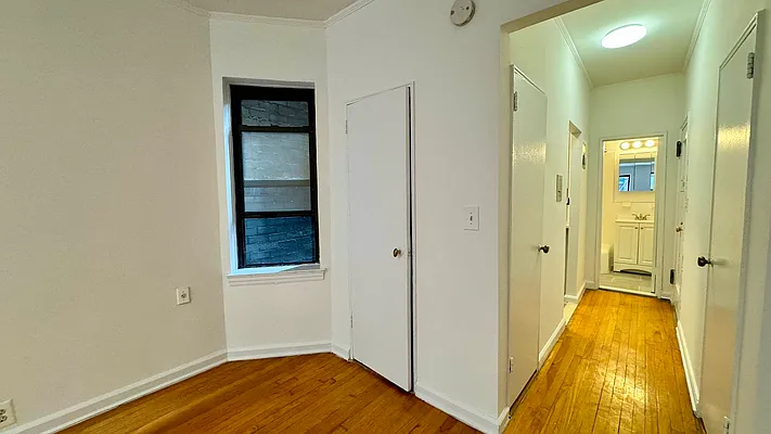 Rented by HOLTON REAL ESTATE INC. | media 11