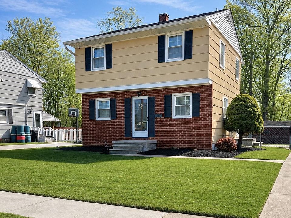 1st image of 945 Homberg Ave