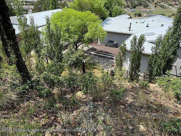 3rd image of 108 Dogie Ct