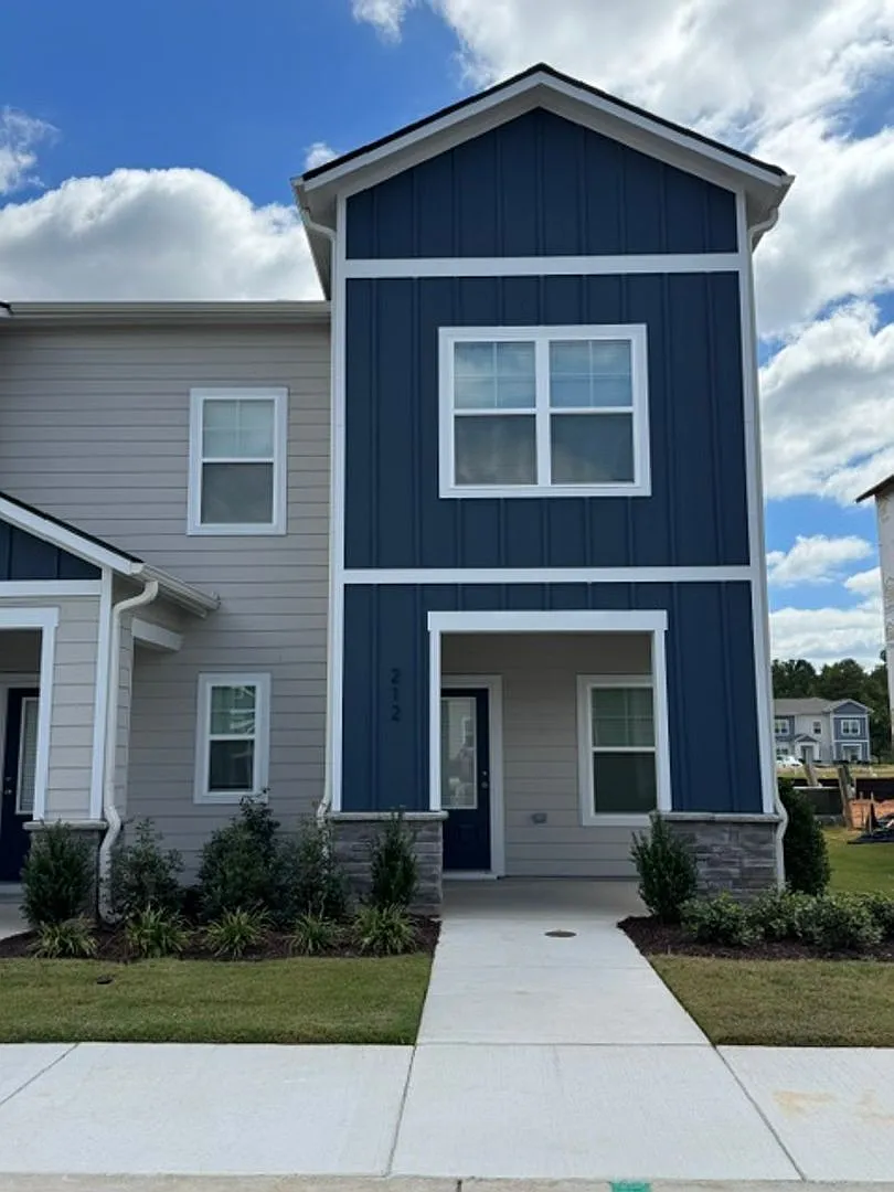212 Rooker Drive — Photo 2