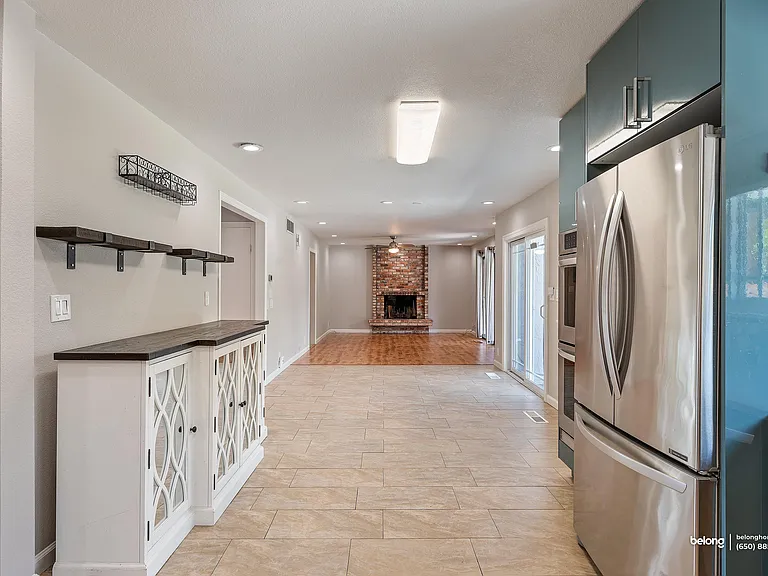 3661 Slopeview Dr — Photo 22