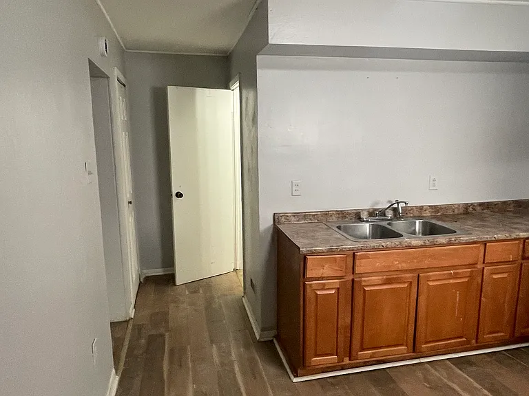 447 Hays Ave #1 — Photo 5