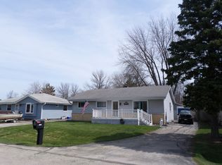 6849 Brian Dr, Racine, WI 53402