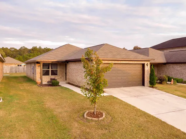 107 Winstead Cir, Owens Cross Roads, AL 35763