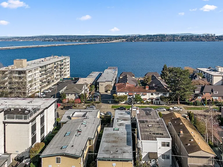 Located across street from Lk Washington