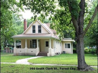 350 S Clark St, Forest City, IA 50436