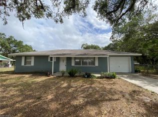 325 6th Ave, Labelle, FL 33935
