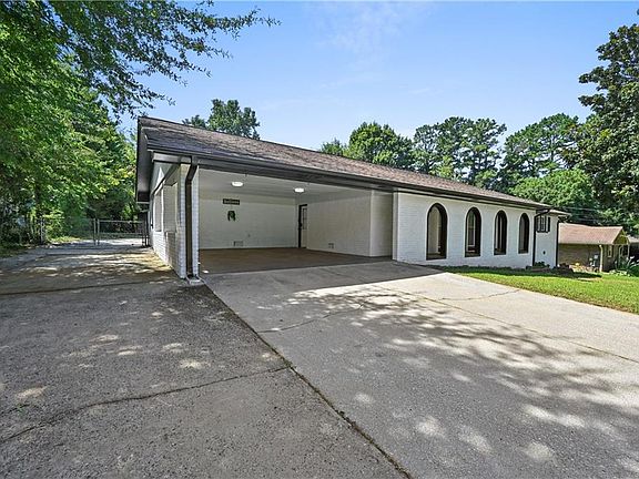 3rd image of 5692 Rosser Ct