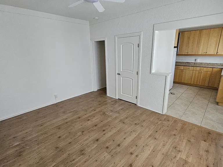 228 S Tower Dr #103 — Photo 3