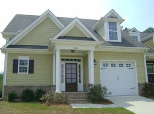 340 Duchart Ln, Fuquay Varina, NC 27526