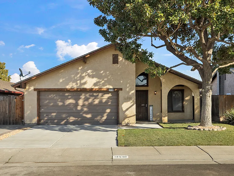 14538 Chickasaw Way — Photo 1
