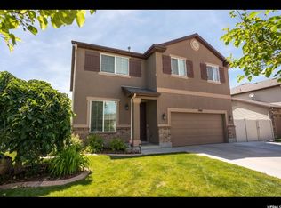 1047 N Adelburg Dr, North Salt Lake, UT 84054
