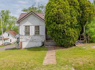 519 Stuart Ave, Pulaski, VA 24301