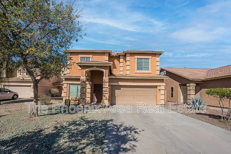 4 bed, 2.5 bath, 2504 sqft, $1,795 — Photo 2