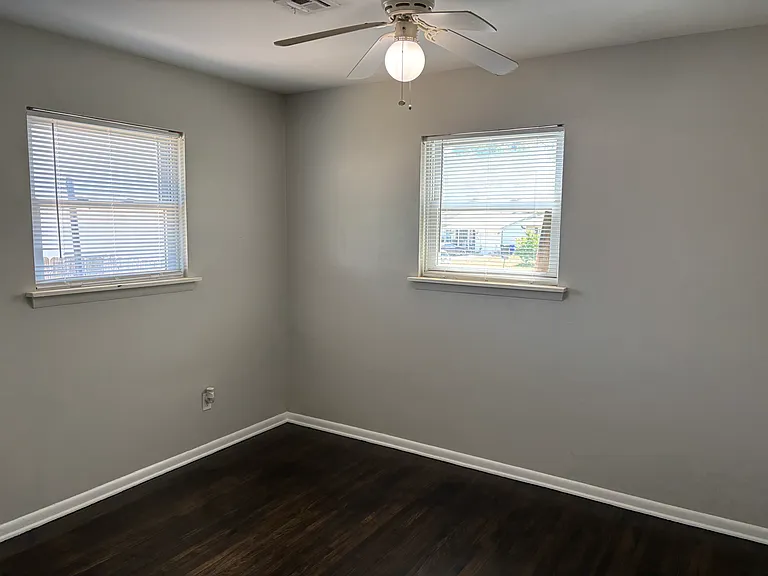 413 W Nashville St — Photo 7